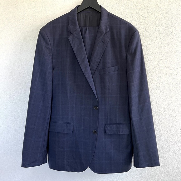 Boss Hugo Boss Reda super 110 Navy Plaid Suit Size 44R